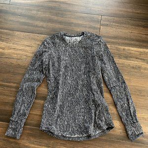 Lululemon Black & White Longsleeve Top - Size 4